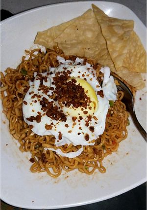 Foto resep Mie Goreng kreasi anak kost. Simple. Enak