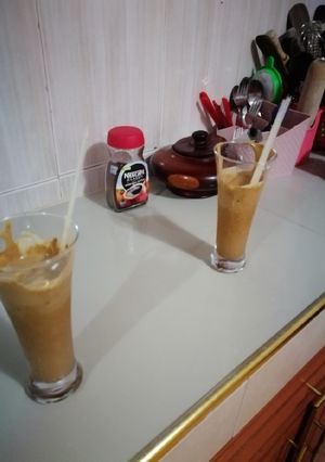 A picture of #dalgona coffee challenge.