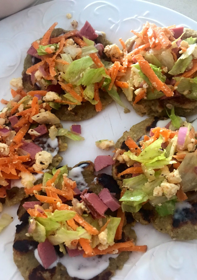 Una foto de Patacones o tostones. Libres de culpa, la merienda perfecta