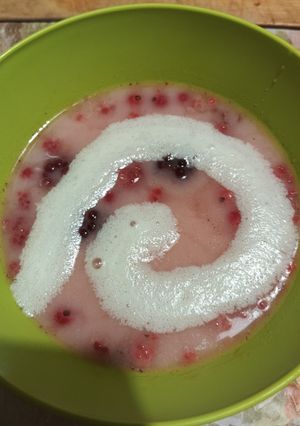 Erdei vegyes gyümölcsleves recept fotója