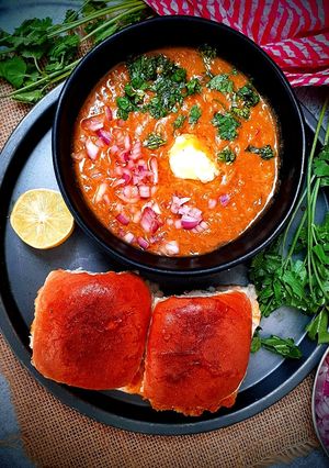 A picture of Instant pav bhaji.