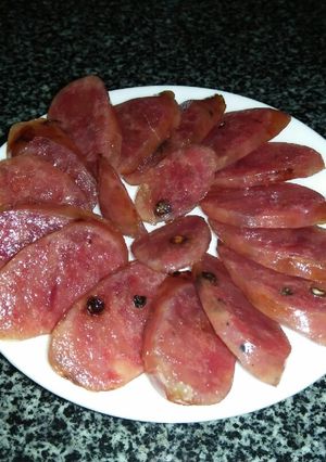 Hình của món Lạp xưởng luộc.