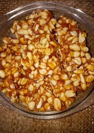A picture of Peanut chikki or peanut baar.
