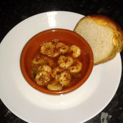 Prawn Pil Pil (Gambas Pil Pil) A picture of Prawn Pil Pil (Gambas Pil Pil).