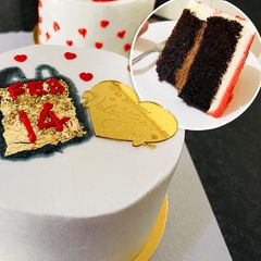 A picture of Bento Chocolate Cake.