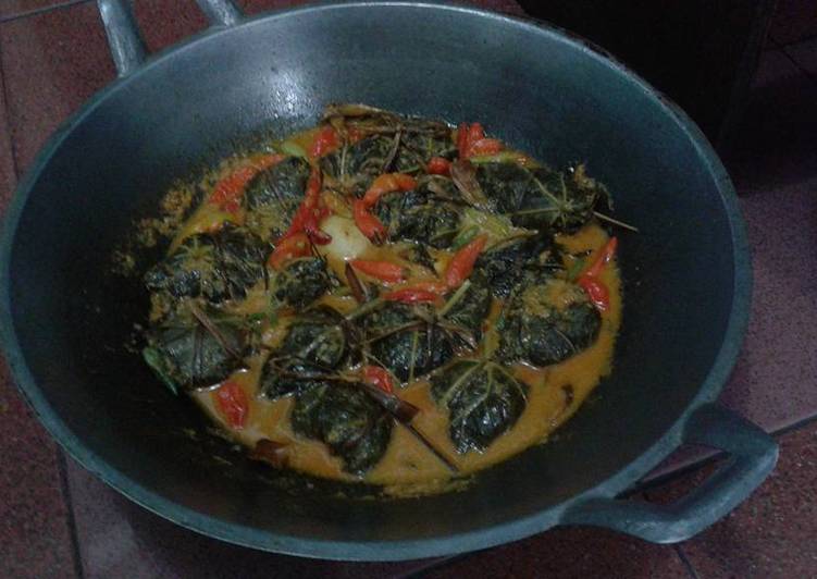 Resep BUNTIL DAUN PEPAYA DAN DAUN SINGKONG, Enak Banget