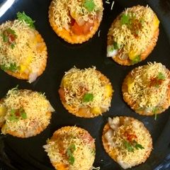 A picture of Mango Sev Puri.