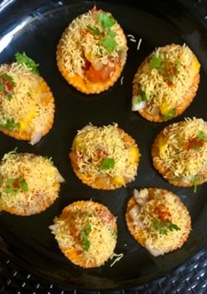 A picture of Mango Sev Puri.