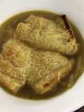 Sopa de cebolla a la francesa