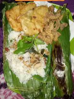 Foto resep Nasi bakar isi tumis jamur ikan cakalang