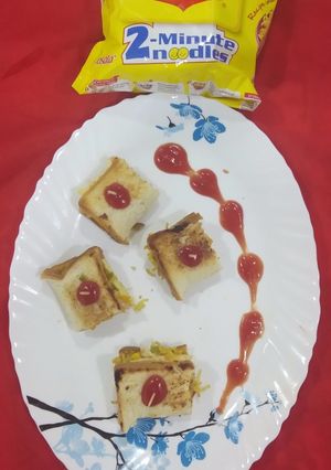 મેગી બ્રેડ સ્ટીક (Maggi Bread Stick Recipe in Gujarati) રેસીપી મુખ્ય ફોટો