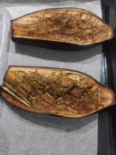 Una foto de Berenjenas al horno con ajo y orégano