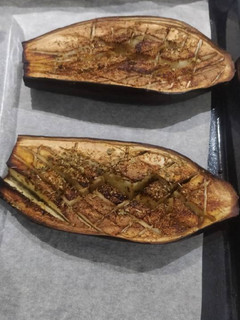 Una foto de Berenjenas al horno con ajo y orégano
