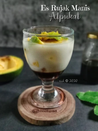 Cara Mudah Membikin Resep Es Rujak Manis Alpukat yang  Bikin Ketagihan Anti Ribet, Uenak Banget