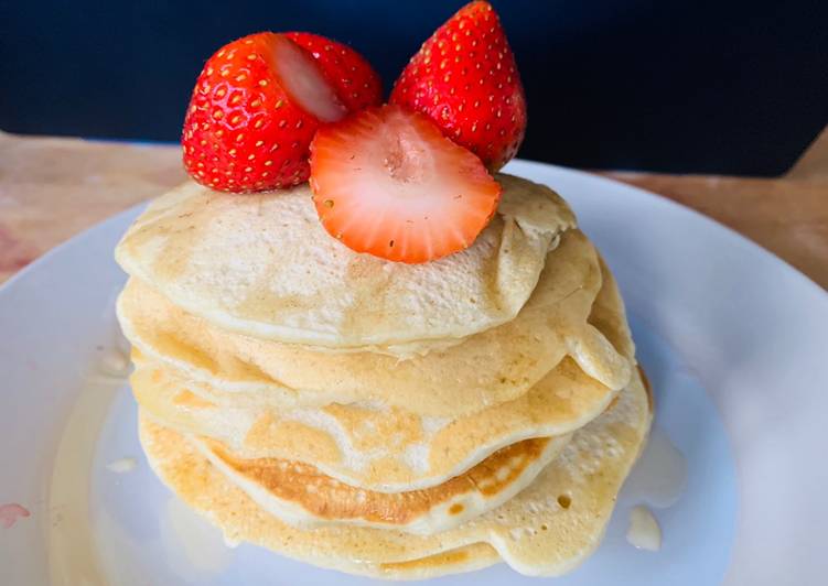 How to Prepare Quick Eggless Pancakes