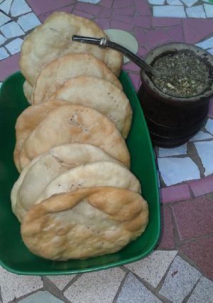 Una foto de Tortas fritas😍