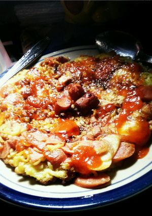 Foto resep Omelet Mie Sosis Sederhana