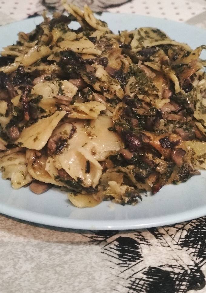 Каннеллоні з шпинатом та грибами
