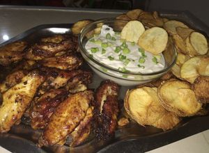 Una foto de Alitas de pollo con Salsa Barbacoa