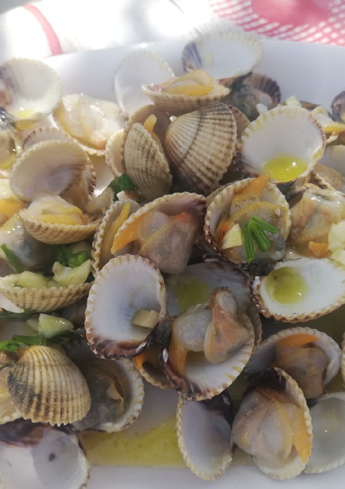 Una foto de Berberechos al ajillo murciano