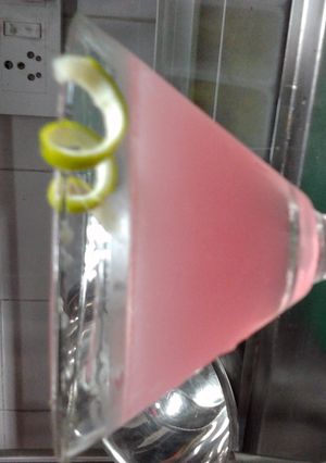 A picture of l'orange cosmopolitan.