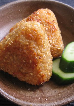 A picture of Grilled 'Onigiri'.