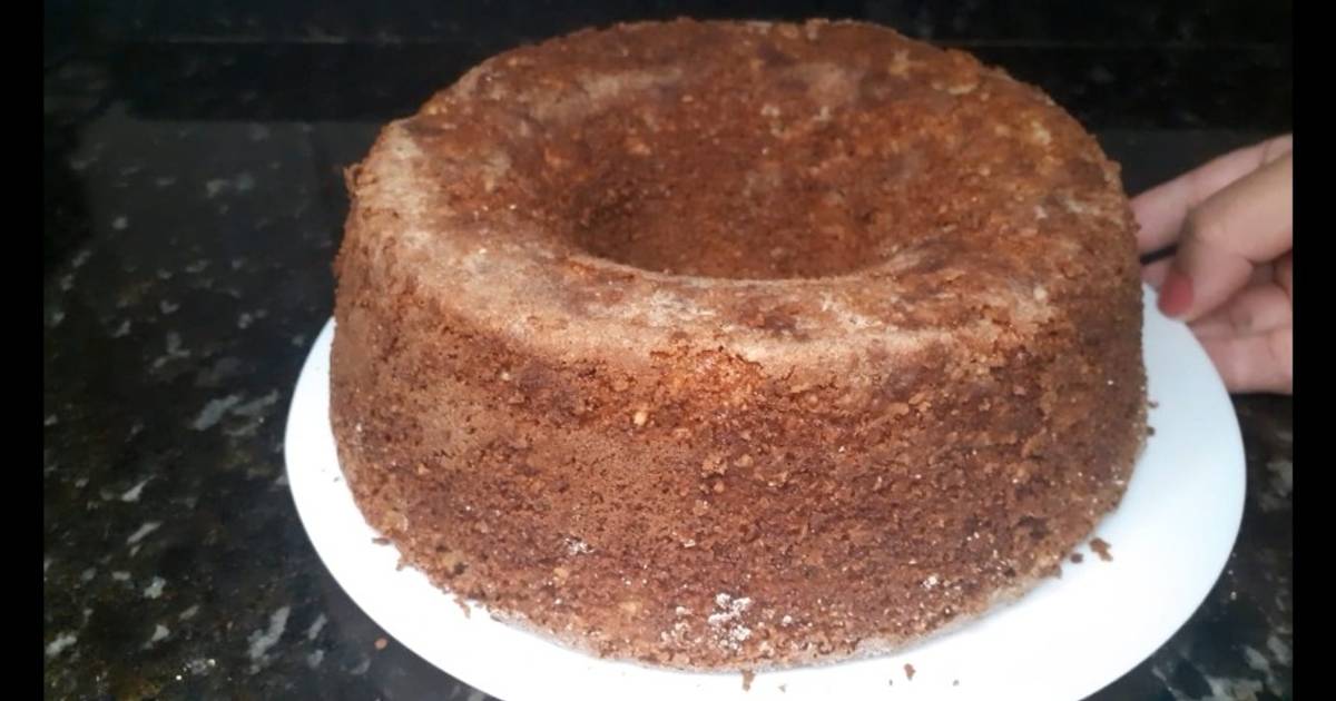 Renda extra: aprenda 3 receitas de bolo de chocolate na batedeira