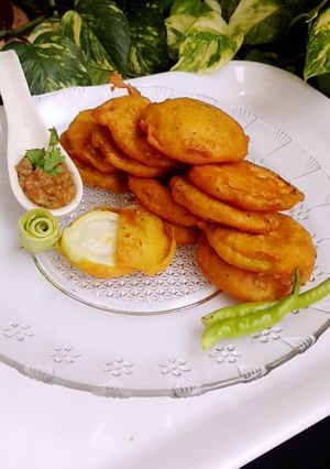 लौकी के पकौड़े (Lauki ke pakode recipe in Hindi) रेसिपी मुख्य फोटो