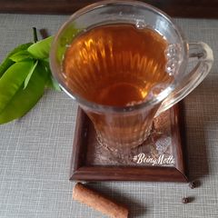 A picture of Cinnamon Detox Water.