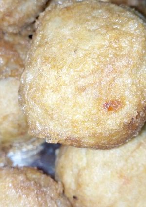A picture of Easy Yam balls.