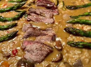 Foto principal de Risotto de verduras y presa ibérica