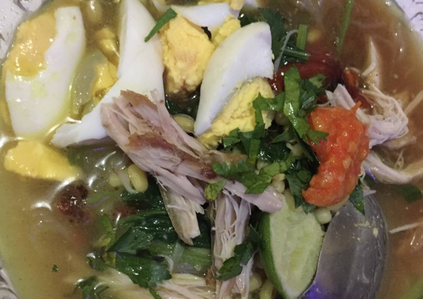 Soto ayam kuah kuning