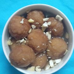 A picture of Instant gulab jamun.