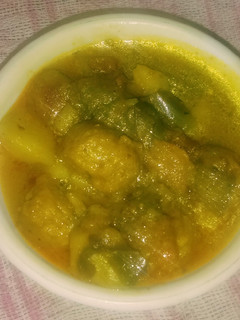 बैंगन सोयाबीन आलू की मिक्स सब्जी (baingan soyabean aloo ki mix sabzi recipe in Hindi) रेसिपी मुख्य फोटो