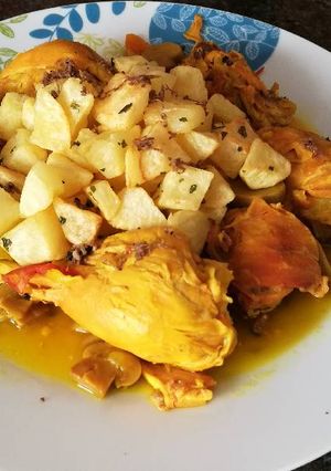 Foto principal de Pollo con champiñones y trufa