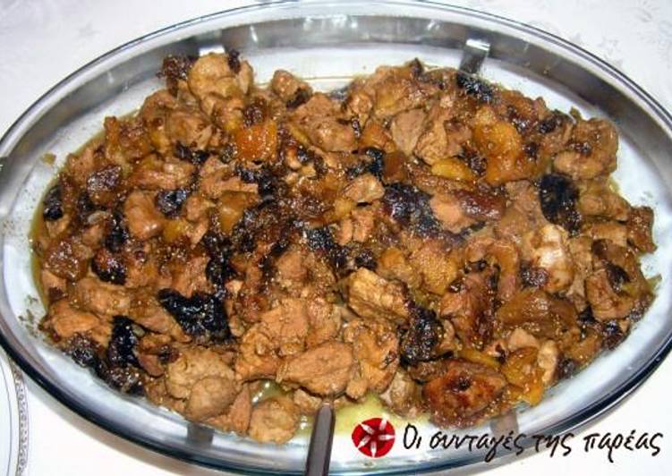 Steps to Prepare Perfect Pork with brandy and dried fruit