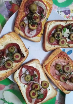 Una foto de Tostadas horneadas perfectas para pasapalos!!