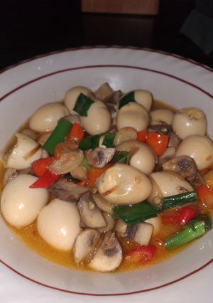 Foto resep Tumis pedas jamur kancing dan telur puyuh