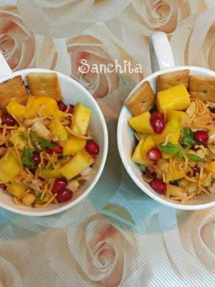 A picture of Mango Salsa Biscuit Gatpat Chaat.