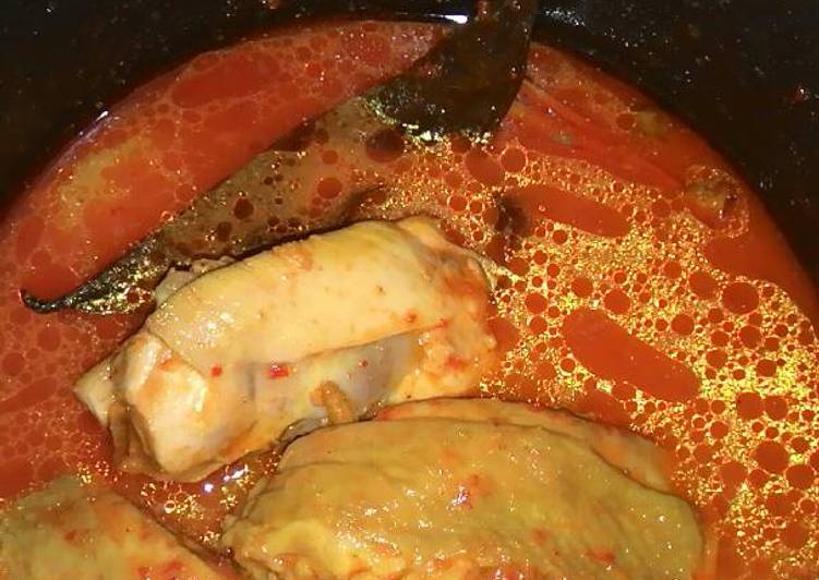 Resep Ayam santan kuah merah yang Bisa Manjain Lidah