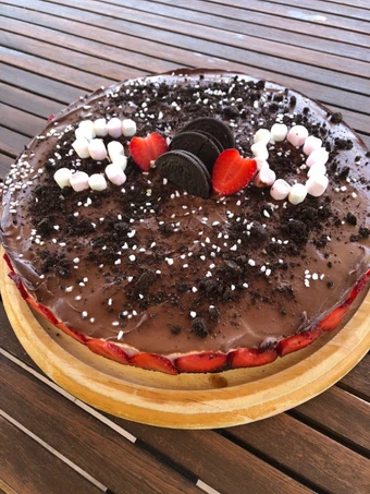 Easy Way Prepare No-Bake Chocolate and Strawberry Cheesecake the Delicious Perfect