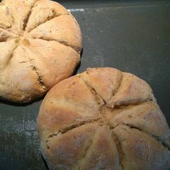A picture of Rhubarb and ginger damper.