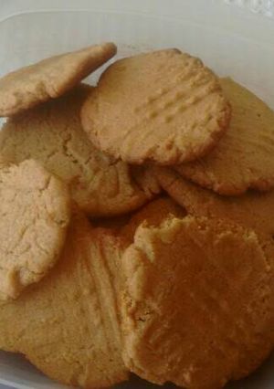 Una foto de Galletas de crema de cacahuate (maní).ॐ
