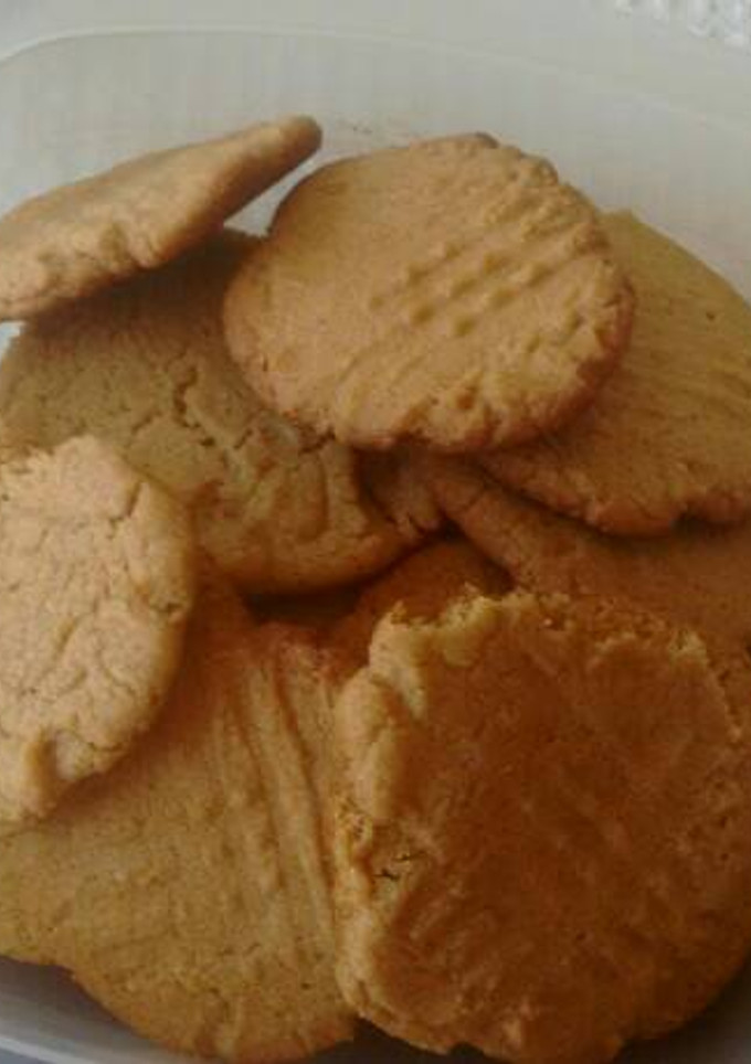 Una foto de Galletas de crema de cacahuate (maní).ॐ