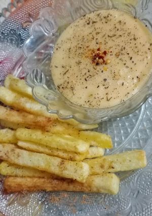 A picture of Cheese sauce.