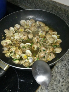 Una foto de Chirlas con perejil