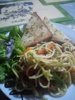 Una foto de Pasta y vegetales