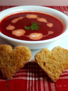 बीटरूट मिक्स सूप (Beetroot mix soup recipe in Hindi) रेसिपी मुख्य फोटो