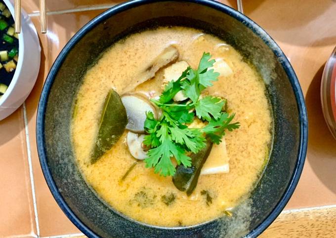 Easiest Way to Make Award-winning Chicken and Seafood Tom Yum