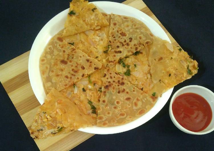 Recipe of Award-winning Cheesy onion Paratha